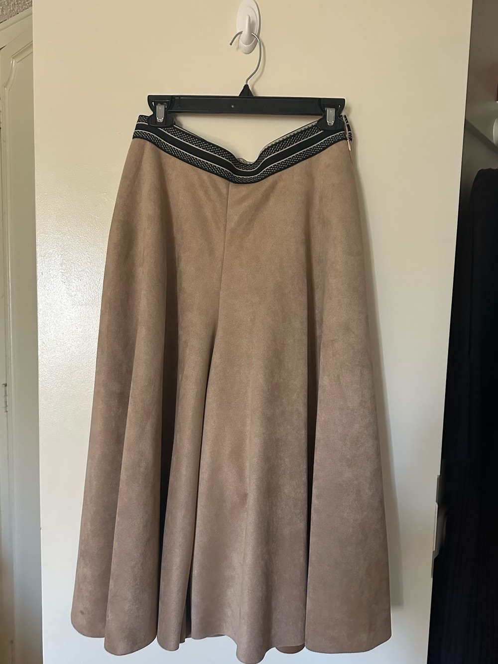 Halogen Taupe A-Line Skirt with Black & White Decorative Waistband